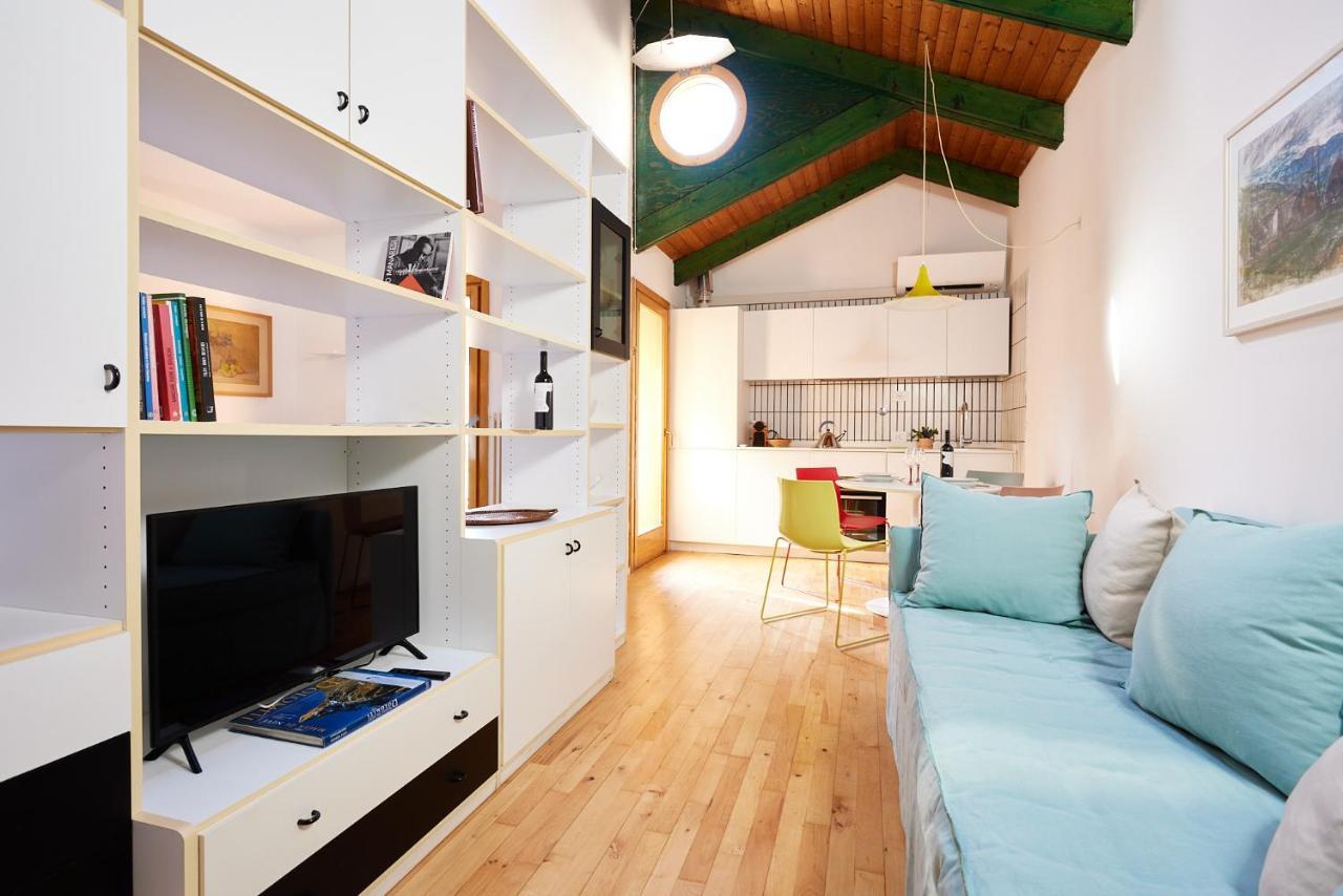 Italian Design Small Attic Bologna Eksteriør bilde